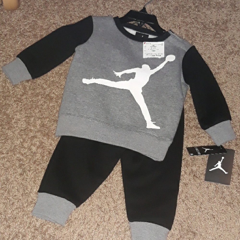 🔴RED DOT ITEM 🔴never worn Jordan two piece